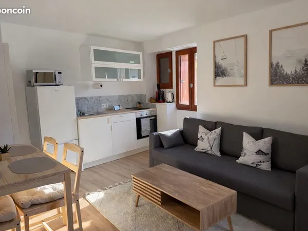 T2 Duplex meublé 34m2-balcon-vue montagne- fibre- 750 Charges comprises