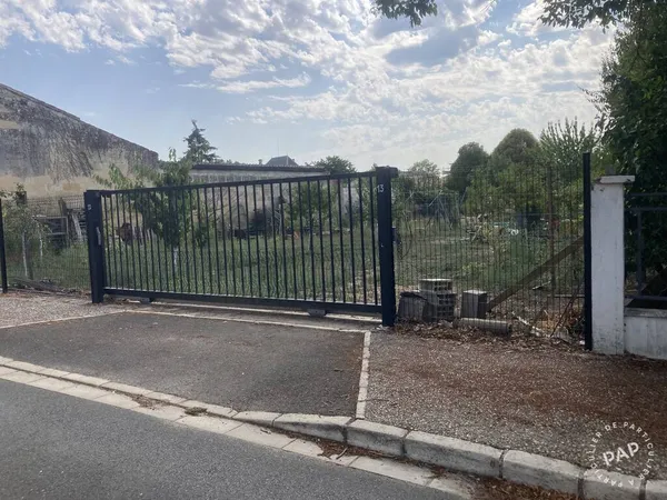 Terrain 800 m²