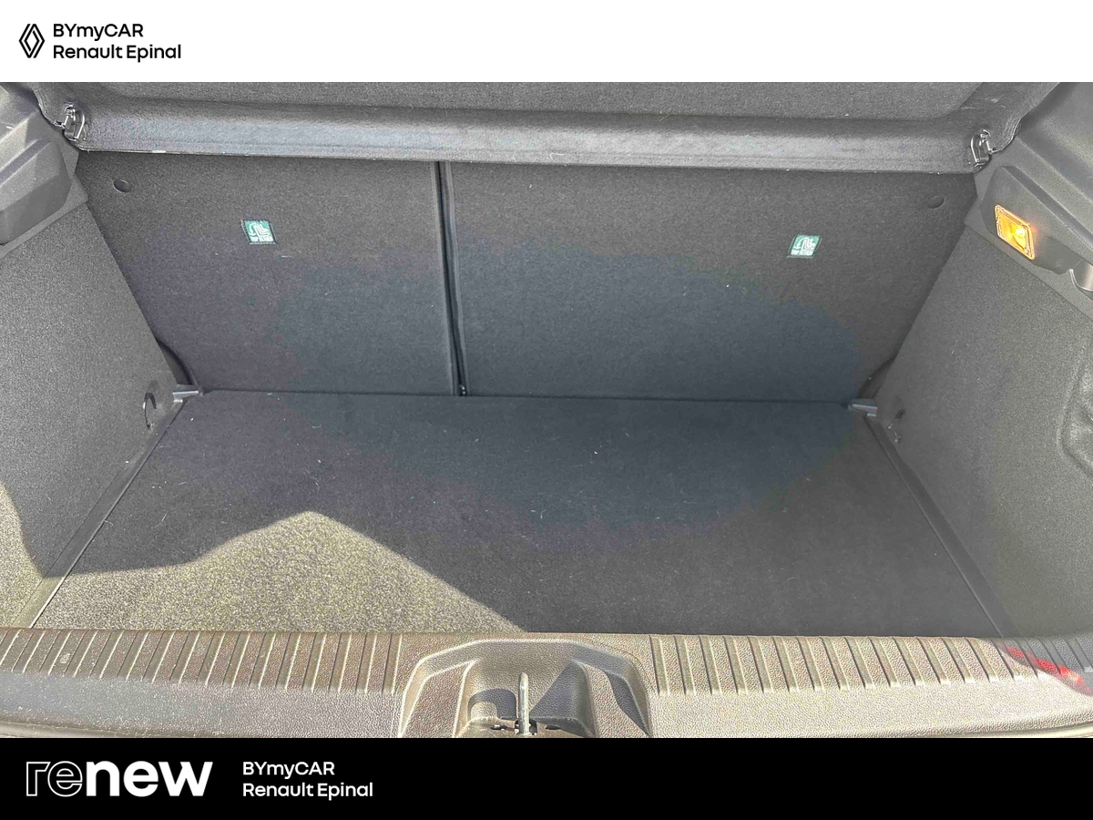 Renault Clio TCe 140 — photo 13