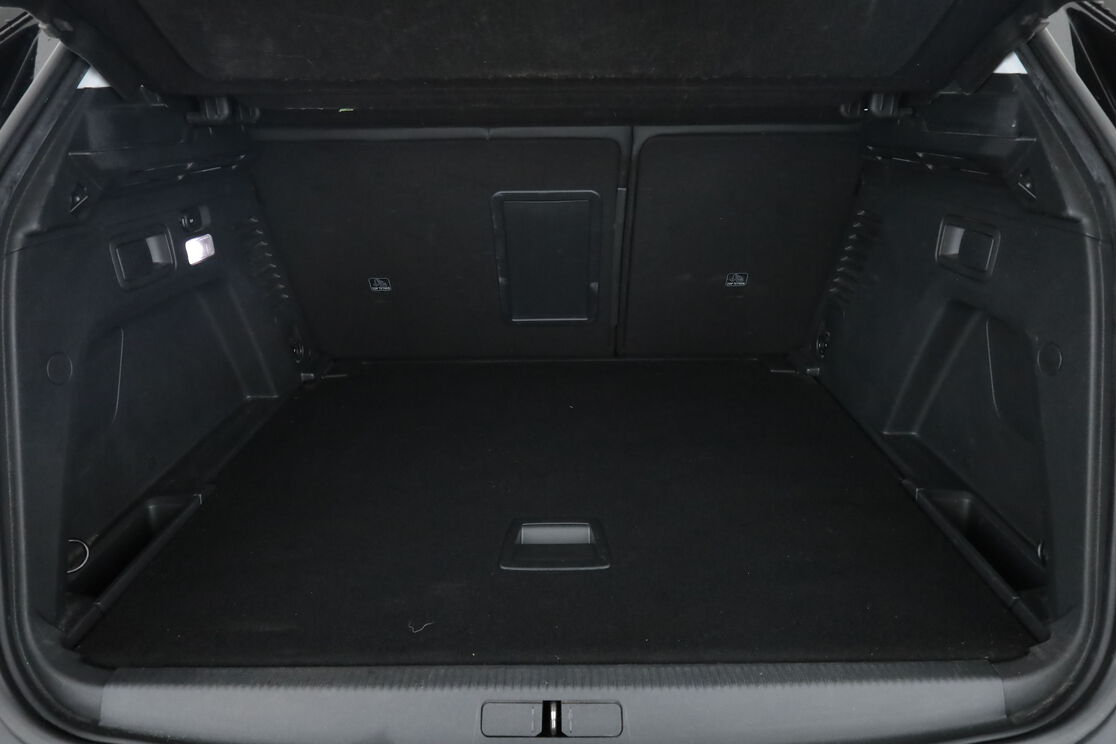 Peugeot 3008 1.6 Blue-HDi Allure Business EAT6 — photo 16