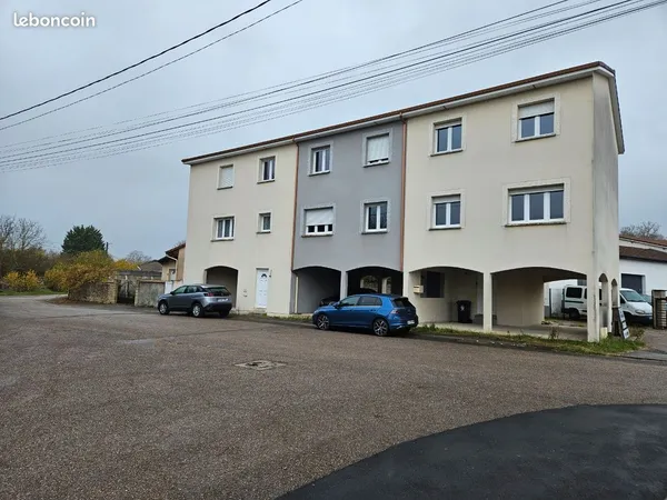 Loue maison mitoyenne