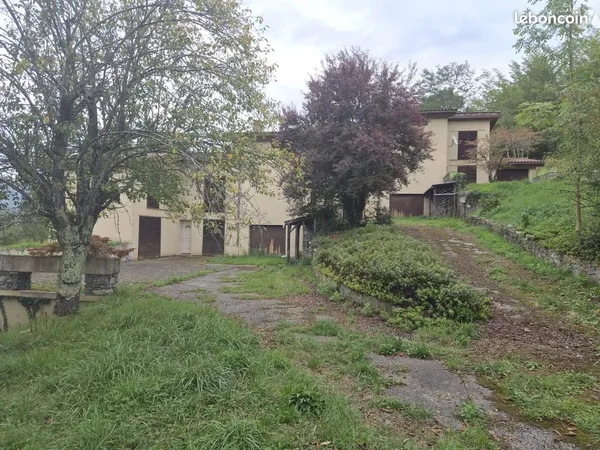 Maison 12 pièces 324 m²