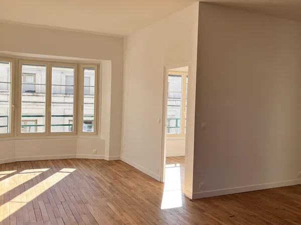 Superbe T3 de 70 m² entièrement rénové (chauffage inclus) - Tours hyper-centre