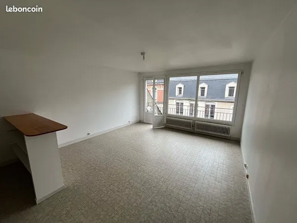 Studio 1 pièce 38 m²