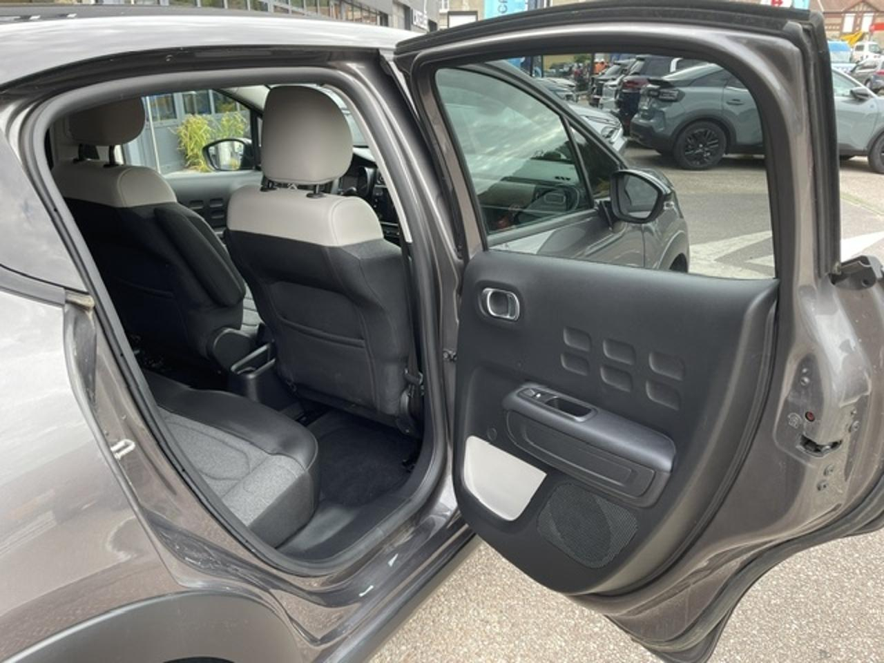 Citroën C3 puretech 110 s&s bvm6 shine pack — photo 20