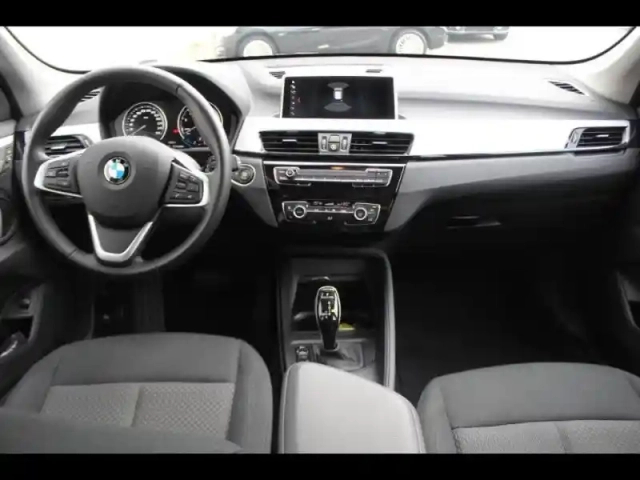 Bmw X1 sdrive18ia 140ch business design dkg7 — photo 32
