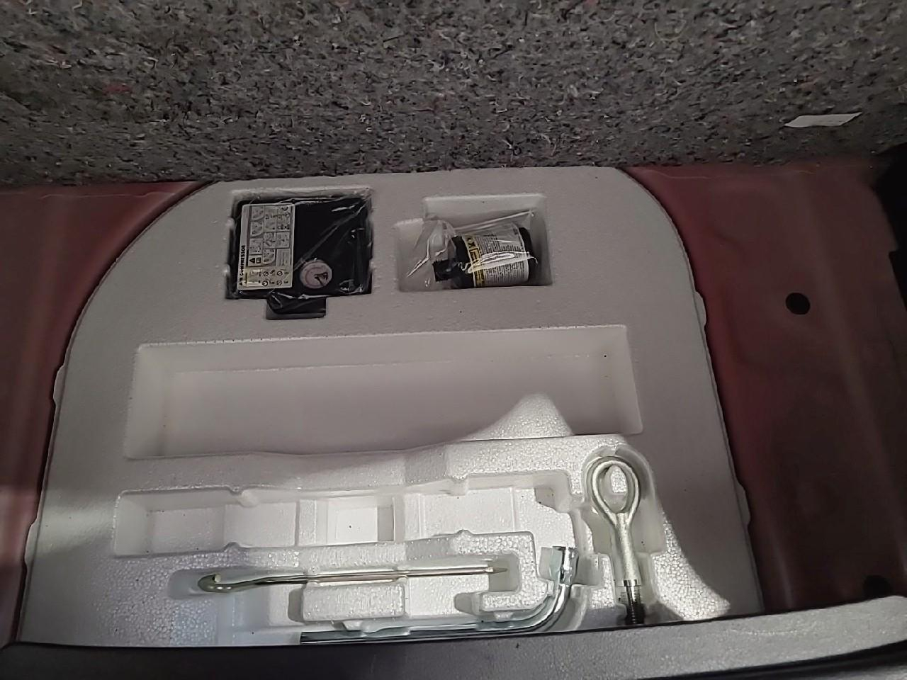 Suzuki Ignis 1.2 dualjet pack — photo 25