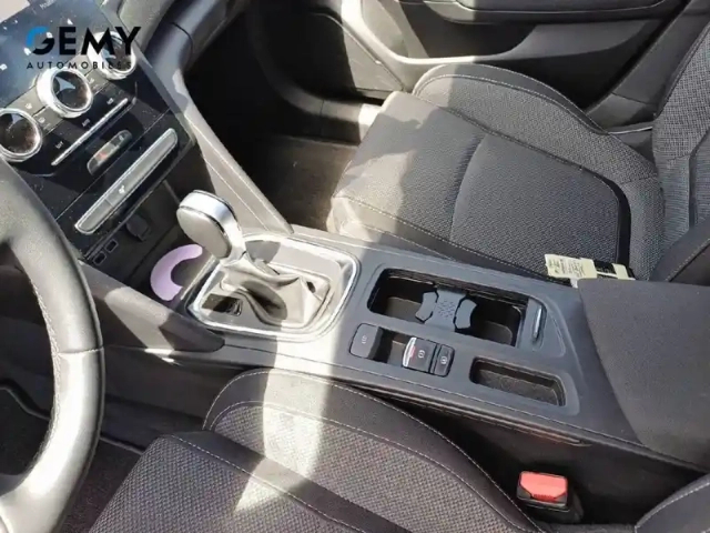 Renault Megane iv berline blue dci 115 edc — photo 12