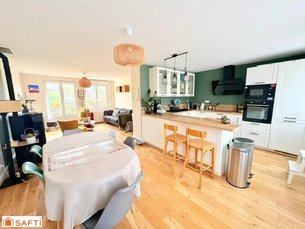 Maison semi-individuelle rénovée  Wasquehal  3 chambres  Jardin Garage