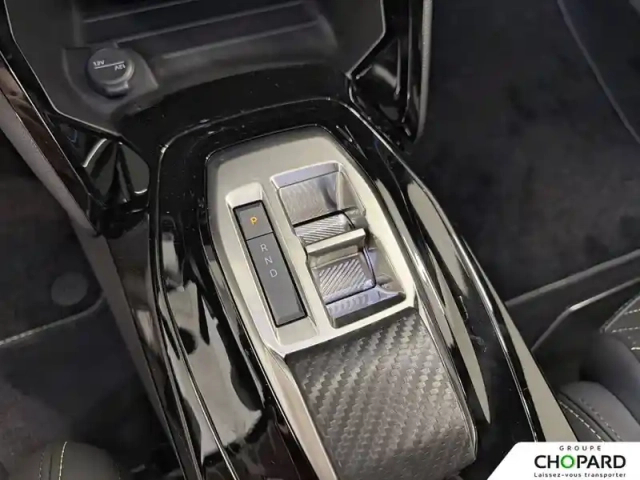 Peugeot 2008 hybrid 145 e-dcs6 — photo 22