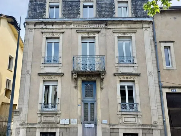 Maison 12 pièces 246 m²