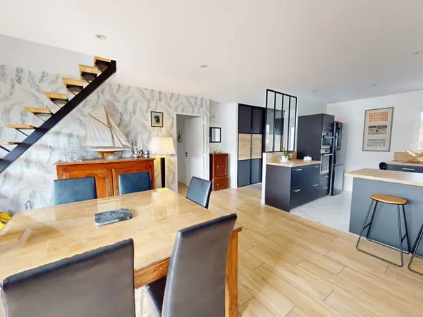 Maison familiale contemporaine 5 mn Saumur