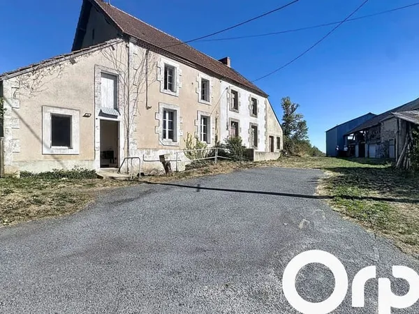 Maison 3 pièces 215 m²