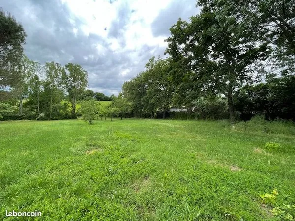 Terrain 600 m² Villeneuve Les Bouloc