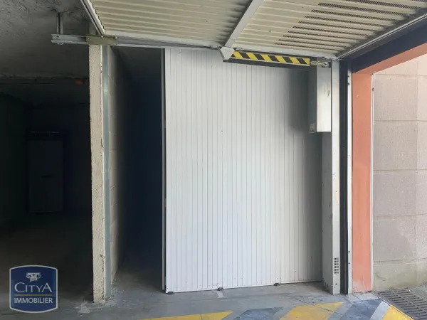Garage et parking Location Istres 100€