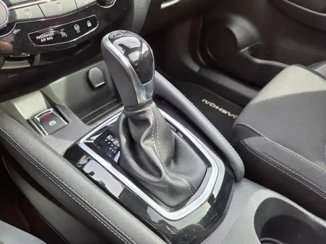 Nissan Qashqai 1.3 dig-t 160ch n-connecta dct — photo 22