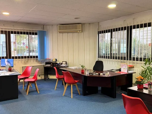 Bureaux 102 m²