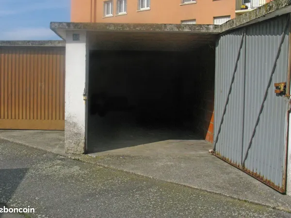 Garage a louer Bd de Suisse/Bd de l'Embouchure