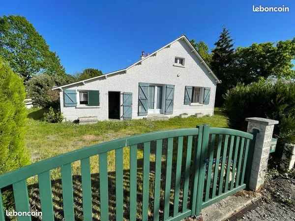 Maison à rénover à 200 mètres de l'église