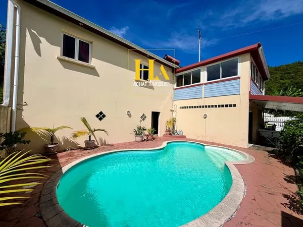 Maison Saint Joseph - Plaine des grègues 8 pièces 232.8 m2