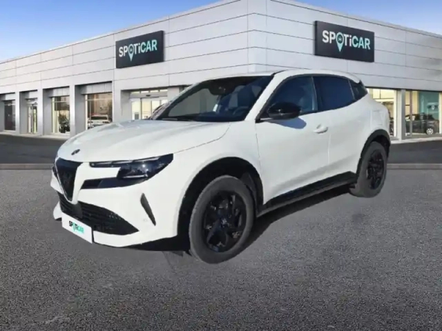 Alfa Romeo Junior 1.2 ibrida 136ch dct6