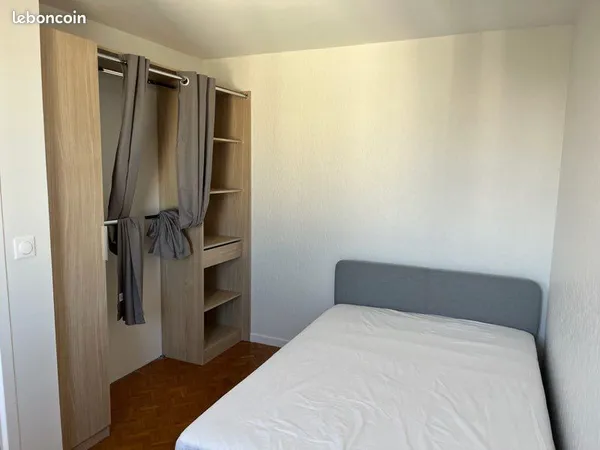 Chambre dans appartement t5 95m2