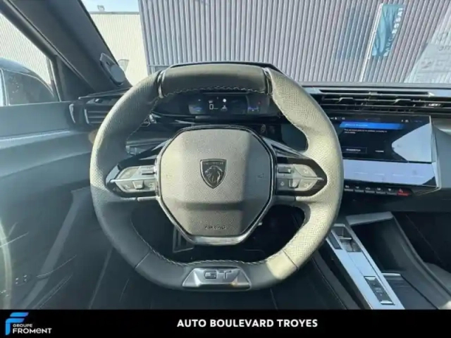 Peugeot 408 electrique 210ch gt (58kwh) — photo 9