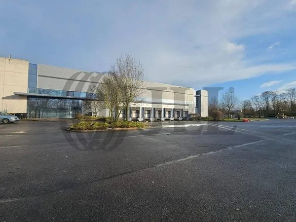 Local d'activité 7521 m²