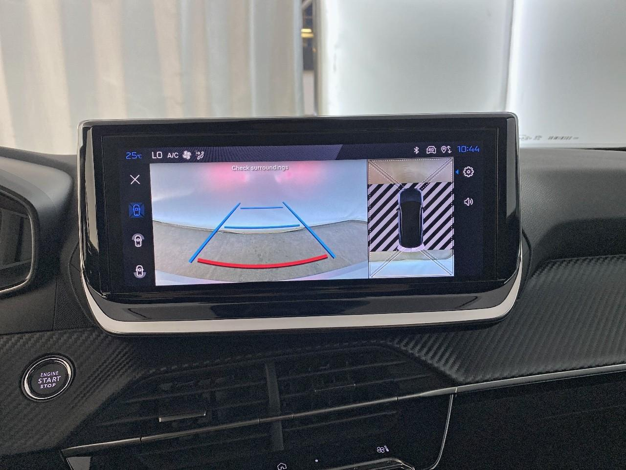 Peugeot 2008 hybrid 145 ch e-dcs6 allure — photo 15
