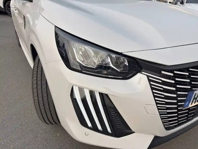 Peugeot 208 hybrid 110 ch e-dcs6 — photo 16