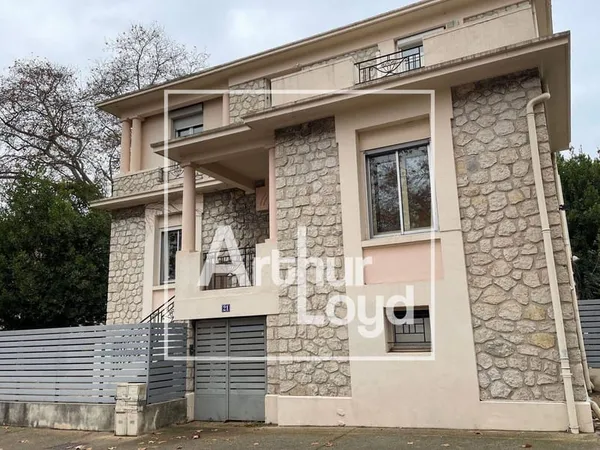Bureaux 432 m²