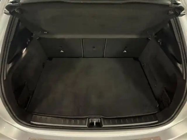 Mercedes Gla 200 d amg line — photo 30