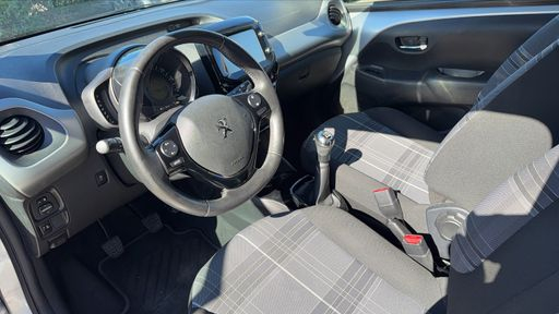 Peugeot 108 1.2 PureTech 82 - Allure – 2017 – 44403 km – Essence – Boîte Manuelle — photo 40