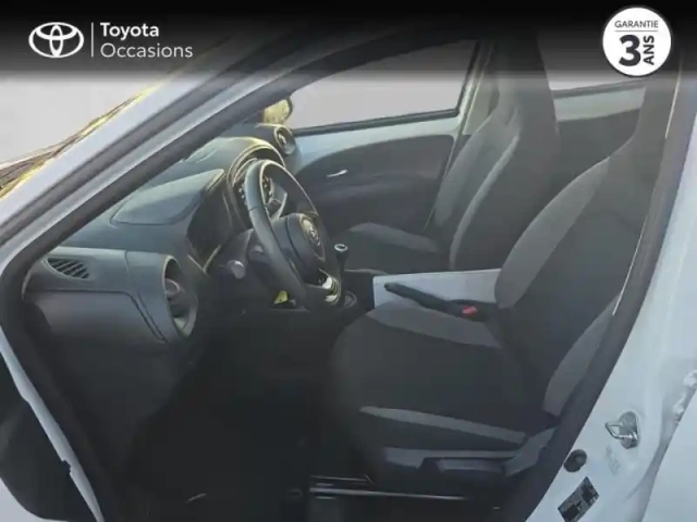Toyota Aygo X 1.0 vvt-i 72ch dynamic my23 — photo 13
