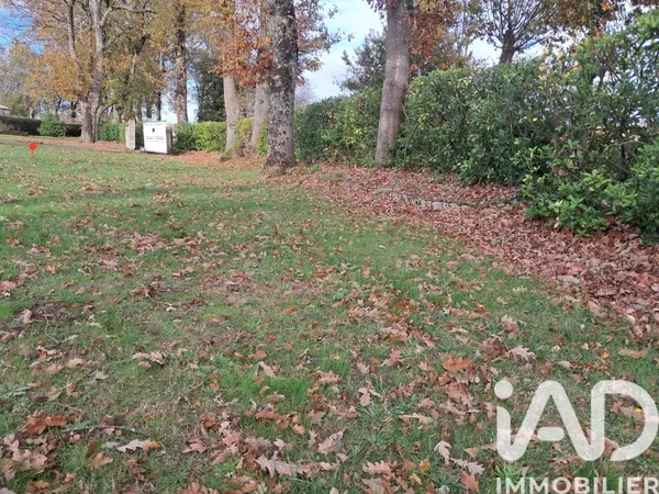 Terrain 712 m²