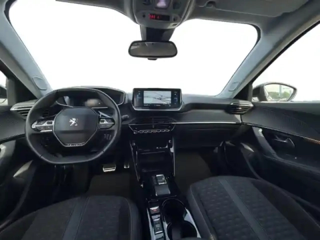 Peugeot 2008 e- 136ch roadtrip — photo 14