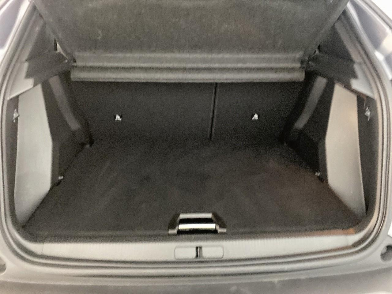 Peugeot 2008 100 s&s bvm6 allure — photo 6