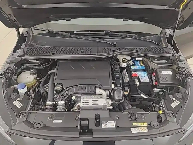 Peugeot 208 puretech 100 s&amp;s bvm6 — photo 51