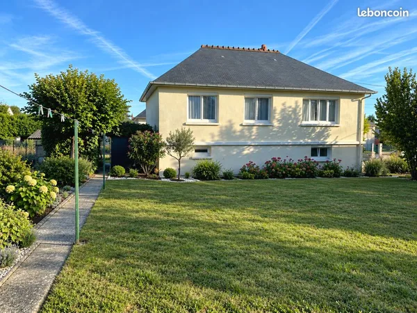 Maison individuelle 103 m² - 4 pièces - Sous-sol complet - Terrain 560 m²