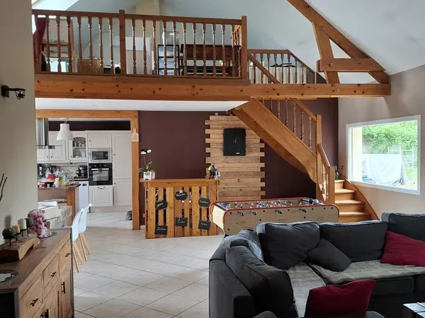 Maison 6 pièces 185 m²