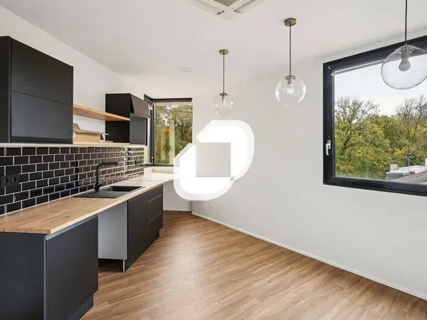 Bureaux 1053 m²