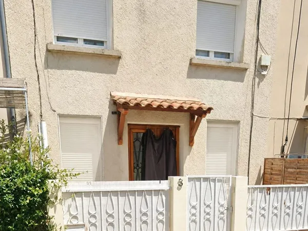 Maison de ville 3 chambres avec cour
