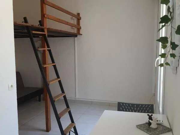 Studio 1 pièce 15 m²