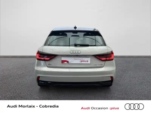 Audi A1 sportback 25 tfsi 95ch design s tronic 7 — photo 18