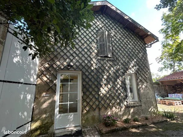 Maison de ville climatisée avec jardin - Hyper centre de Cognac