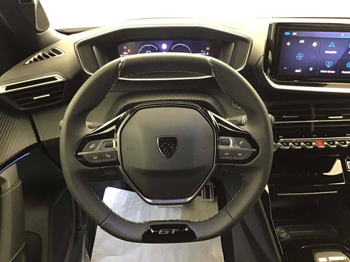 Peugeot 2008 — photo 12