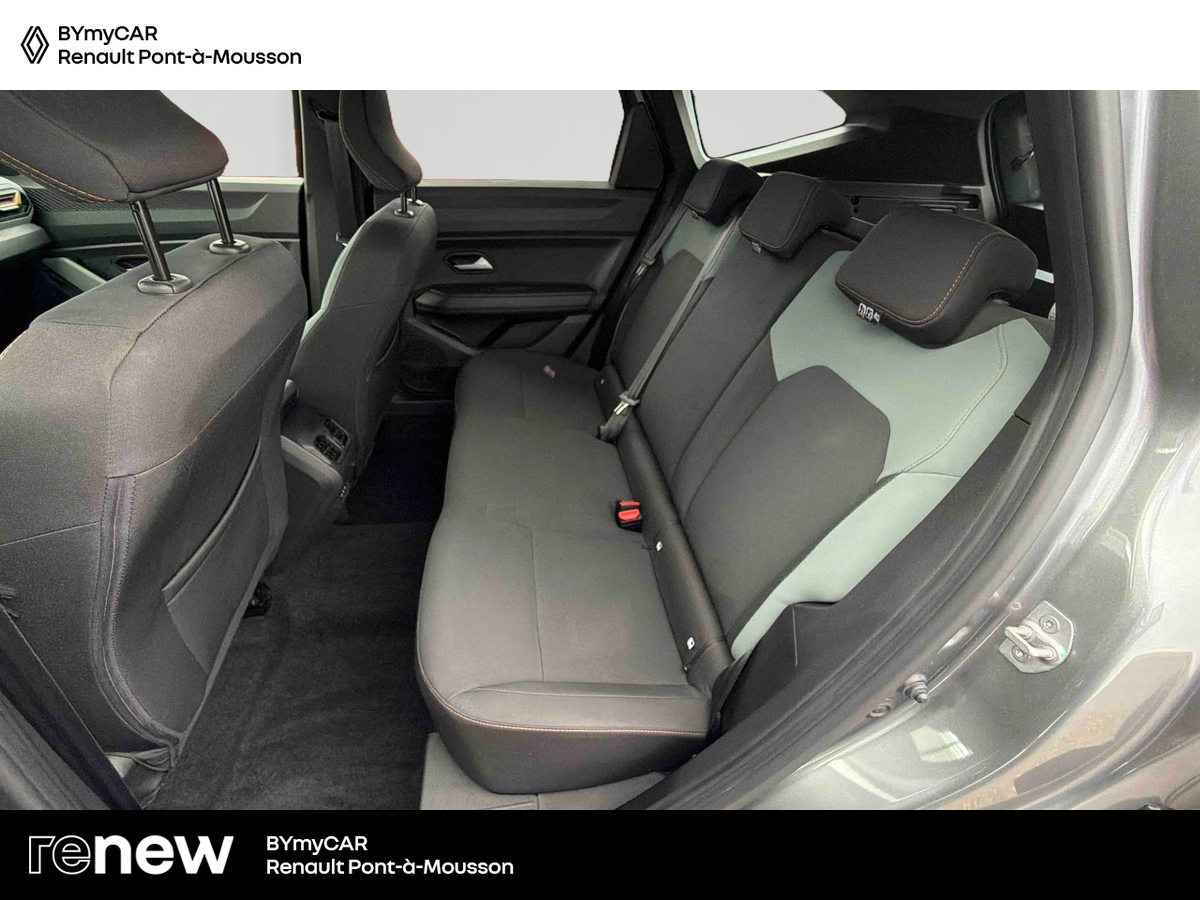 Dacia Bigster Hybrid 155 — photo 12