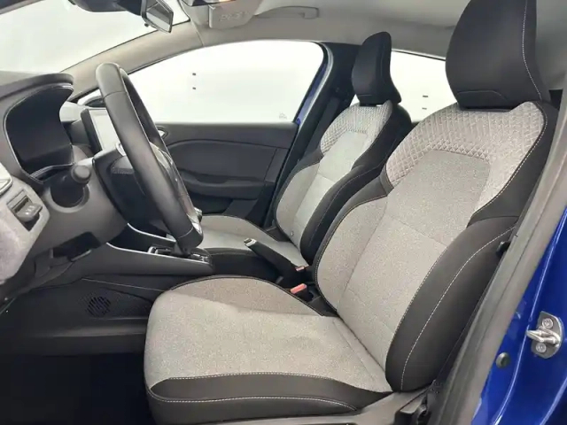 Renault Clio blue dci 100 ch gsr2 — photo 27