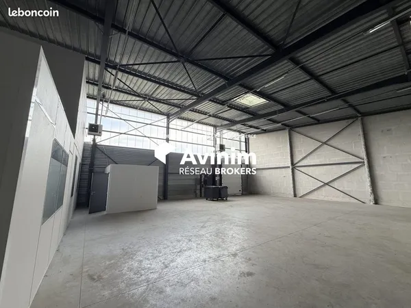 Bureaux, entrepôt 716 m² Montataire