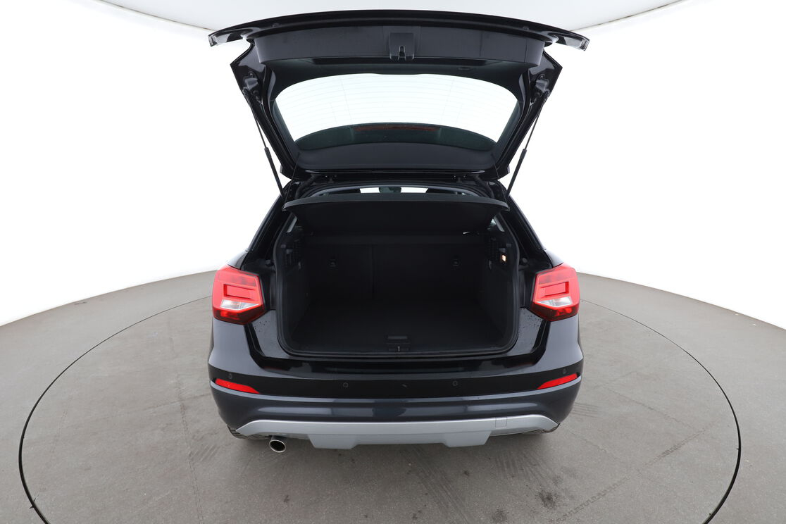 Audi Q2 30 TFSI Design — photo 15